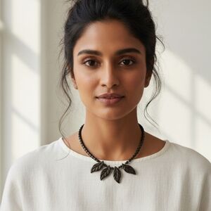 Onyx Metal Leaf Necklace